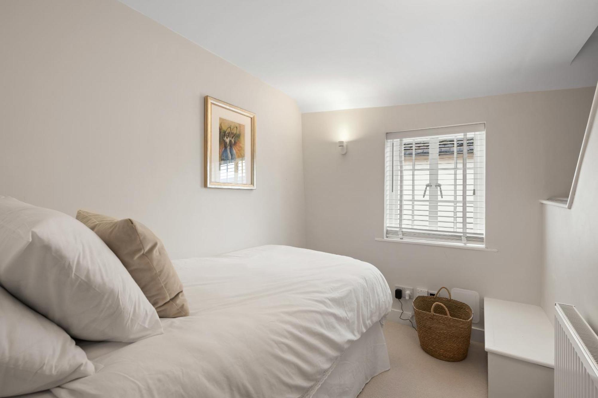 Beautiful Period Property In Historic Town Braintree Exterior photo